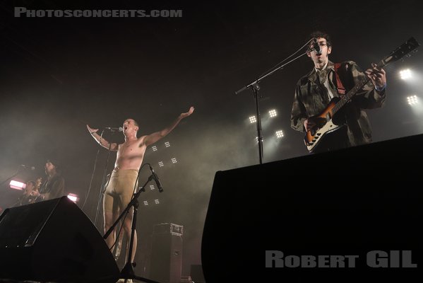 THE FAT WHITE FAMILY - 2022-08-20 - SAINT MALO - Fort de St Pere - 